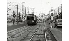 市電1644号車と千種駅の風景